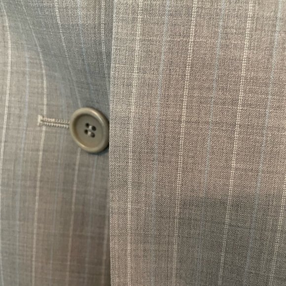 Theory suit 4/6 - Picture 3 of 3